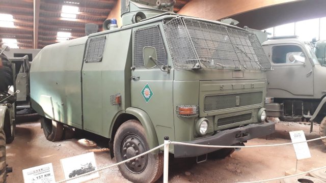 Salzburger Gendarmeriefreunde präsentierten Oldtimer 