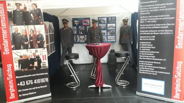 Salzburger Gendarmeriefreunde präsentierten Oldtimer 