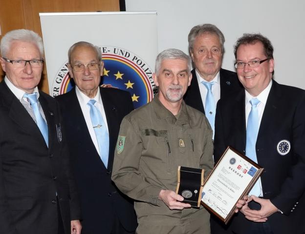 Militärkommandant Brigadier Gitschthaler erhielt Silberne Ehrenmedaille