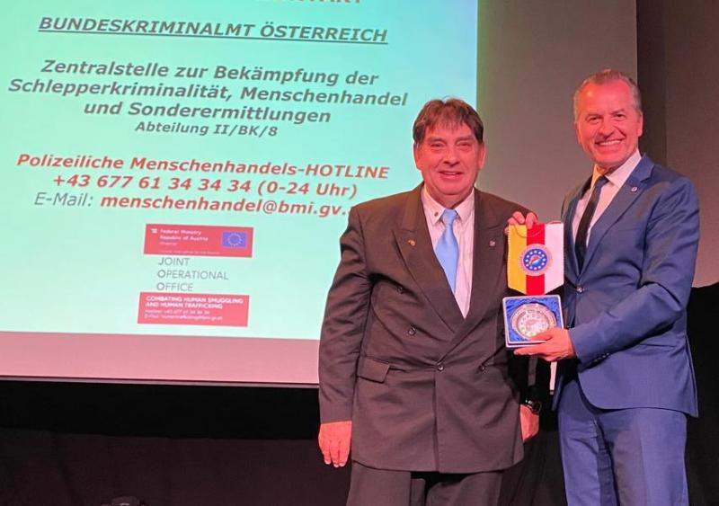 Informationsabend  über Menschenhandel und Menschenschmuggel