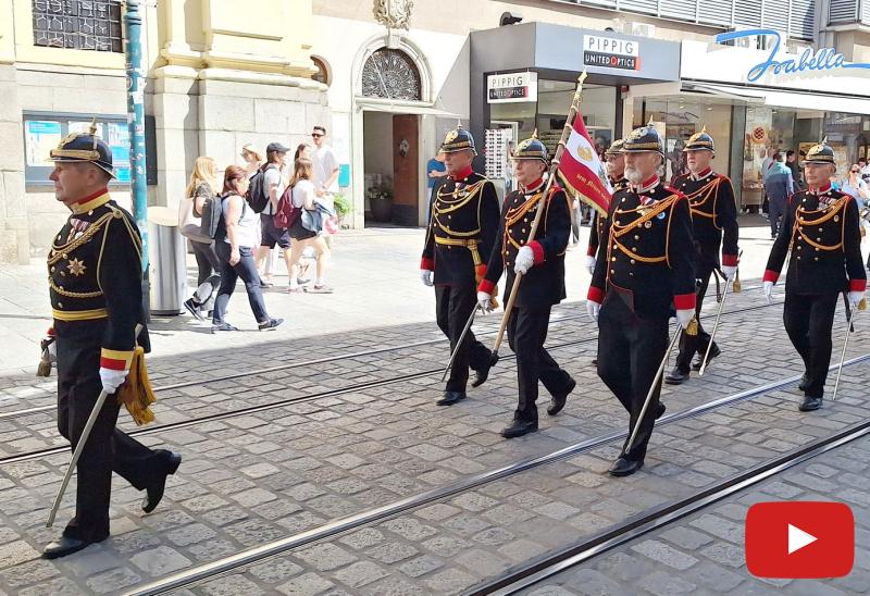 Kärntner Traditionsgendarmen bei Linzer Frühjahrsparade