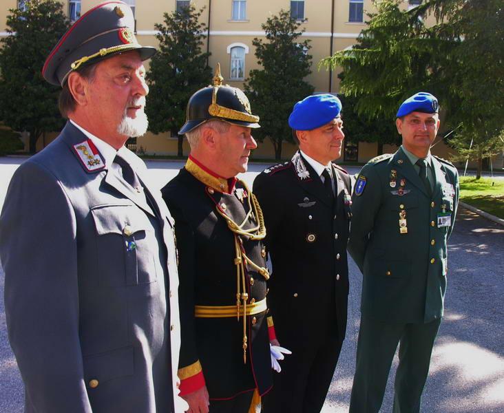 Gendarmeriefreunde Kärnten zu Besuch beim Headquarter der Europagendarmerie